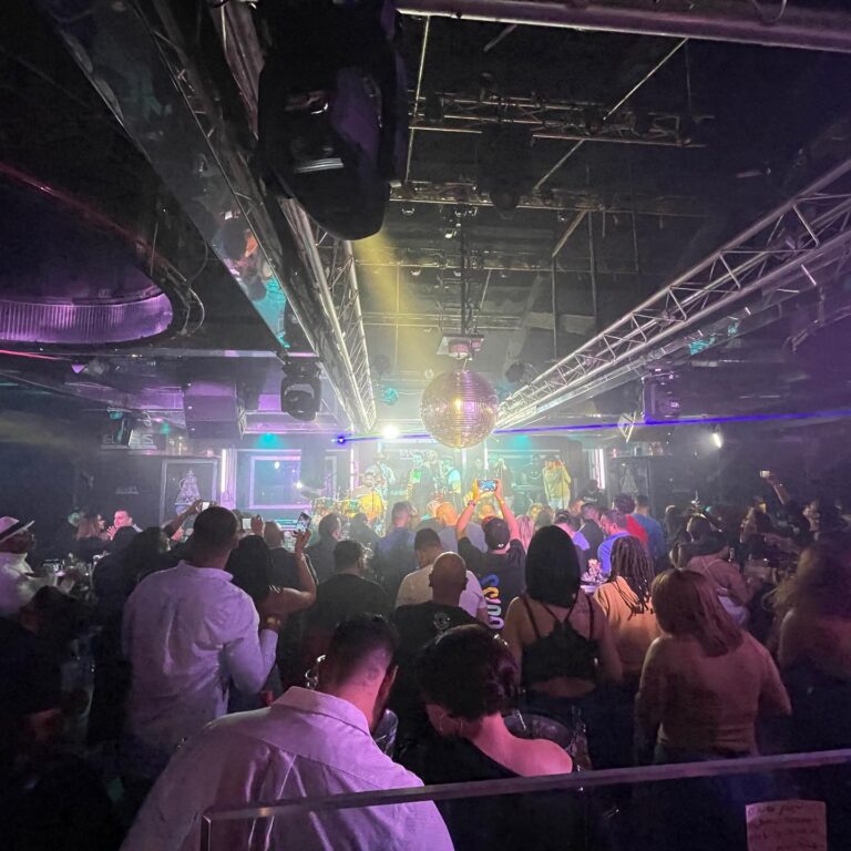 Maingate live show 768x768