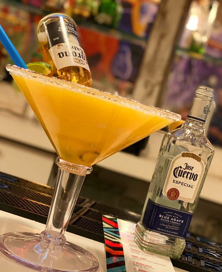 Sarandonga Latin Bistro Bulldog 768x940